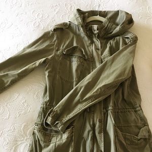 Lovely Green Aritzia Utility Jacket!